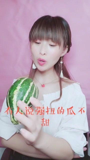 娱乐吃瓜酱小鱼,揭秘娱乐圈那些不为人知的幕后故事  第2张